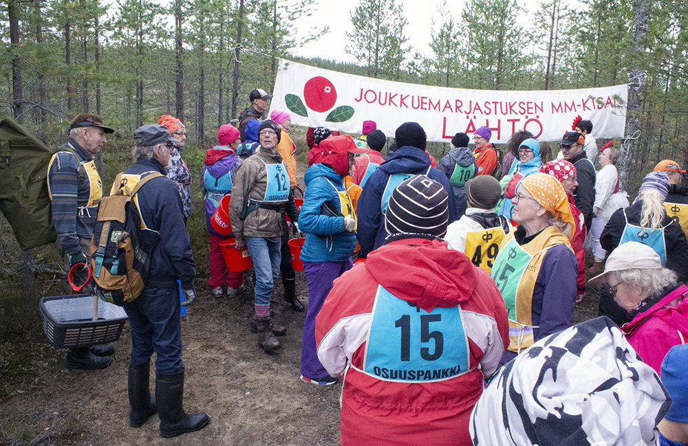 029_odotellaan-lahtoa.jpg